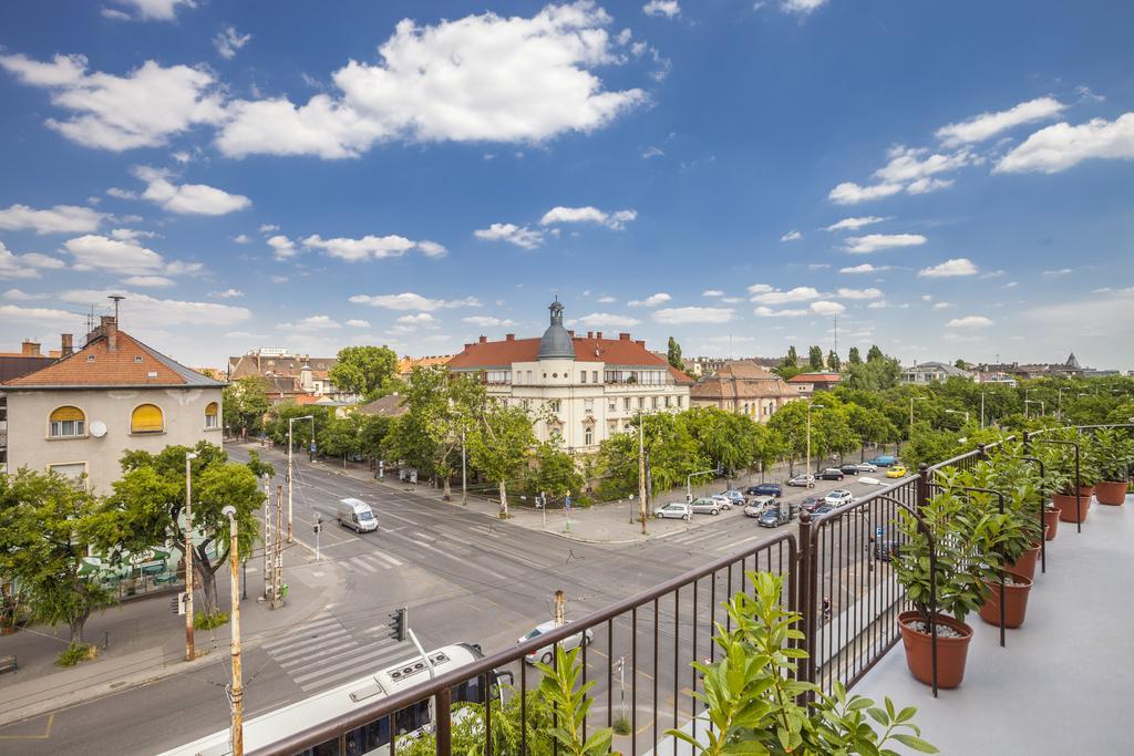 Terrace Apartments At City Park Budapeste Exterior foto